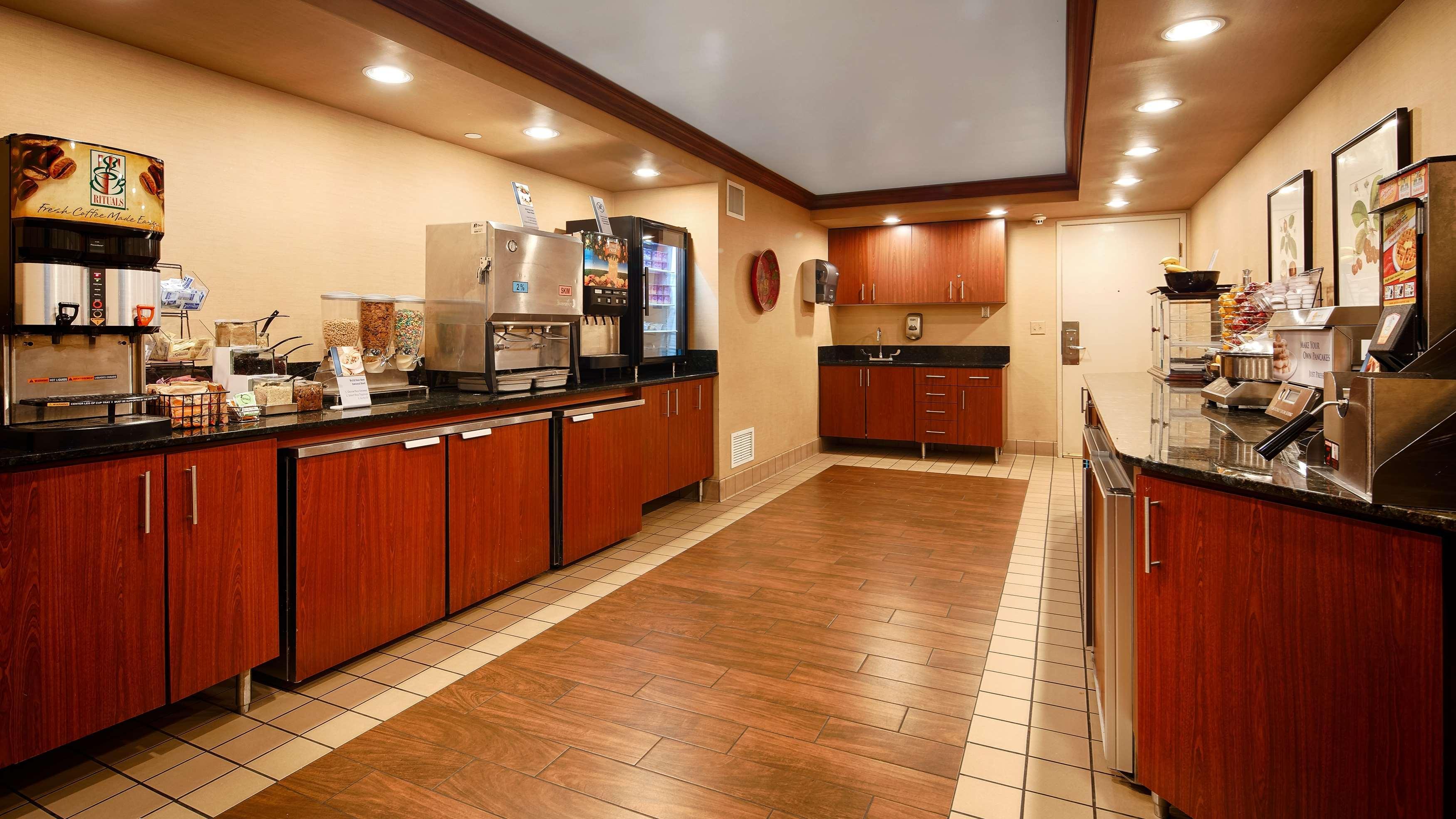 Best Western Plus White Bear Country Inn White Bear Lake Exterior photo