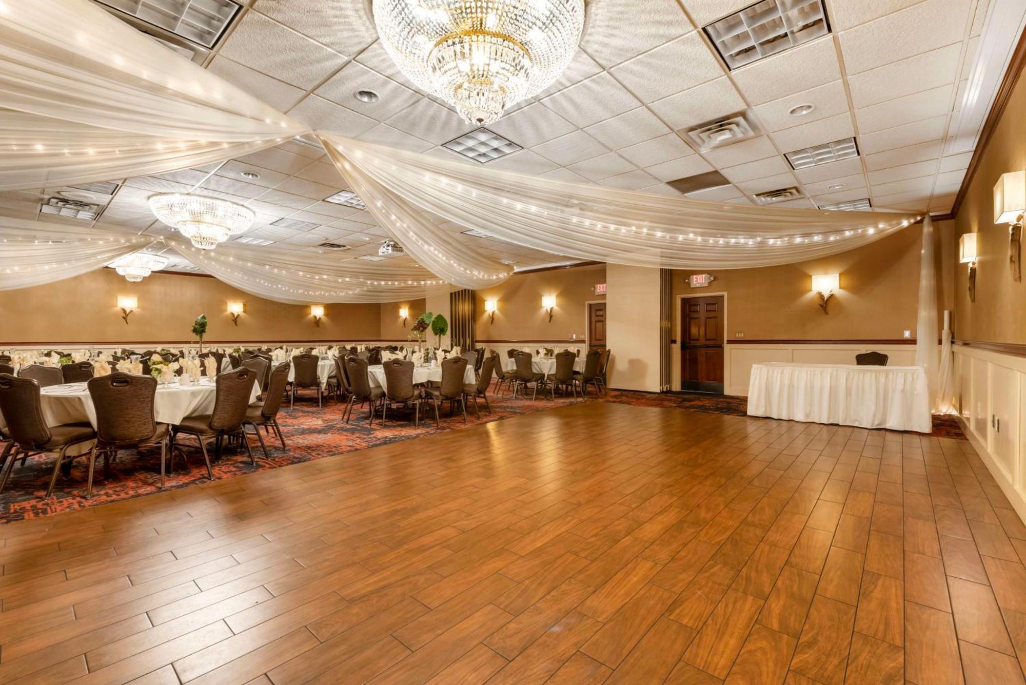 Best Western Plus White Bear Country Inn White Bear Lake Exterior photo